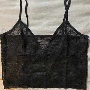 Black crop top (to put on top of a shirt)